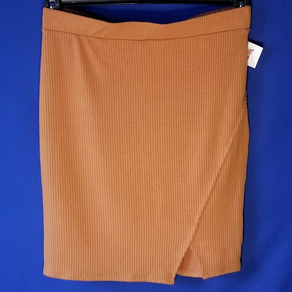 GILLI Form Fitting Pull On Skirt